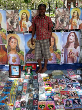 A street vendor in Dili selling Indonesian books and other products  imported from Indonesia / Thushara Dibley