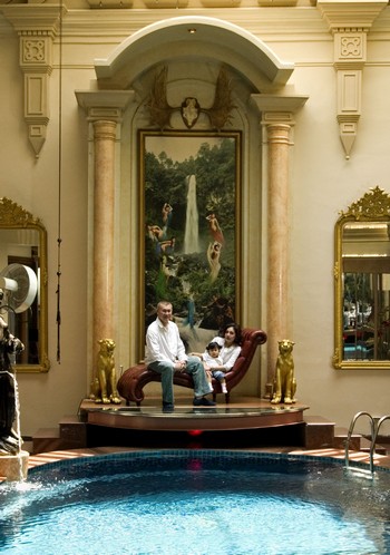 Indonesian opulence: The 62-year old lawyer Warsito Sanyoto and his     family. See story by Ben Knapen / Ahmad “deNy” Salman (reachdeny@gmail.com The rich in Indonesia